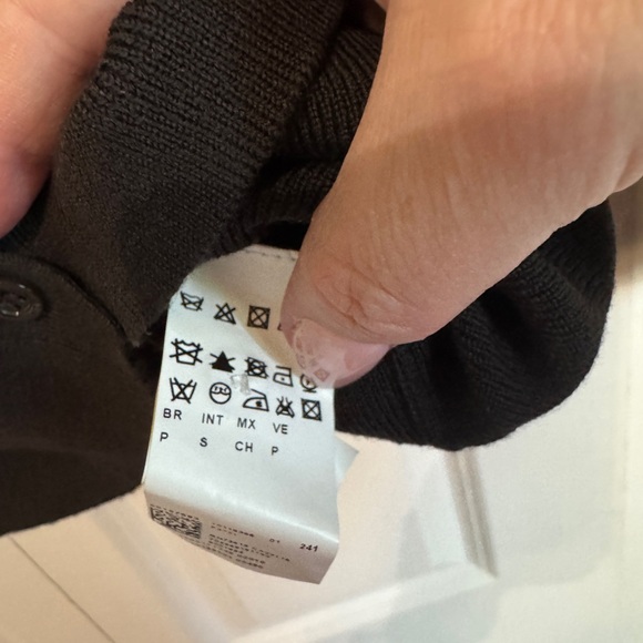 BOSS Hugo Boss Virgin Wool Ruffled Dark Brown Cardigan Size Small - Picture 5 of 6